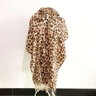 1.99usd Winter Long Acrylic Fibres Leopard Printing  Scarf  for Women Fashion Wool Weaving Shawl